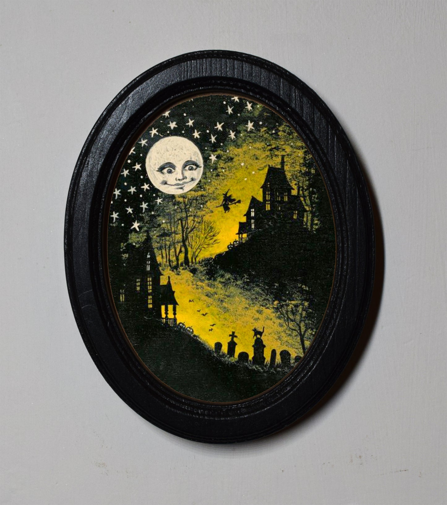 Halloween Moon Spooky Oval Wooden Framed Print