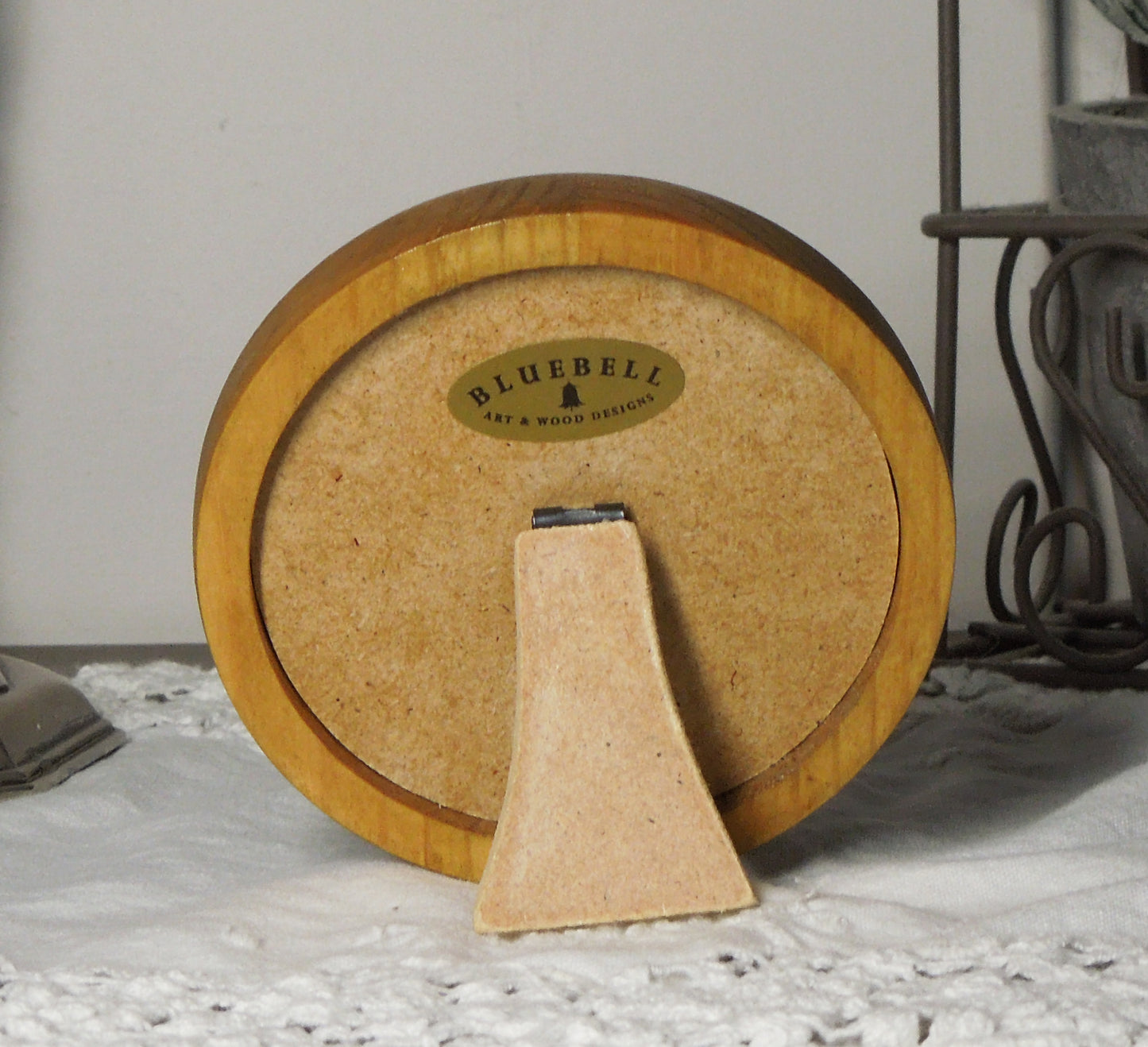 Light Oak 2.5" x 2.5" Round Handmade Wooden Photo Picture Frame