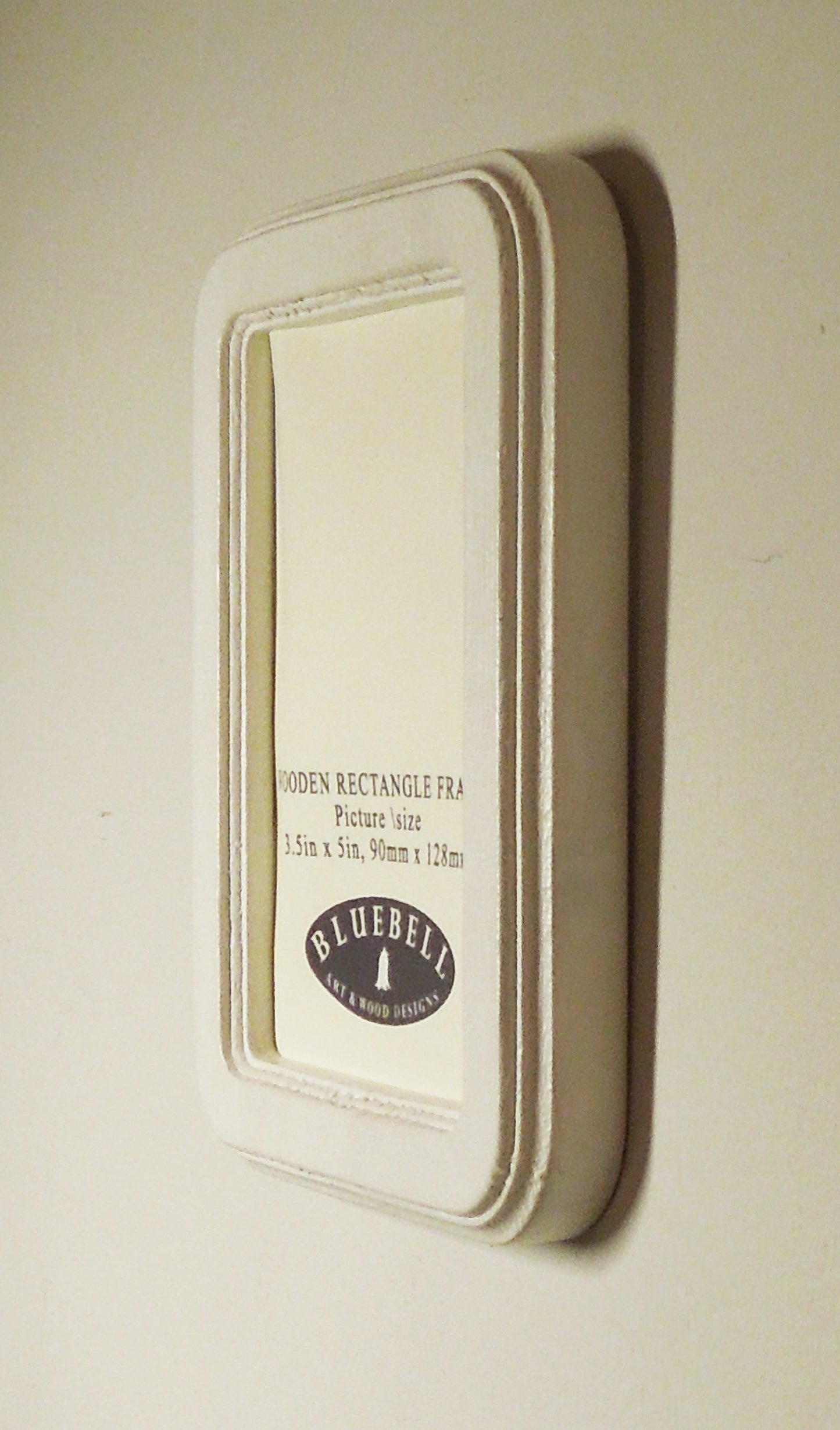White 3.5" x 5" Rectangle Roman Edged Handmade Wooden Photo Picture Frame