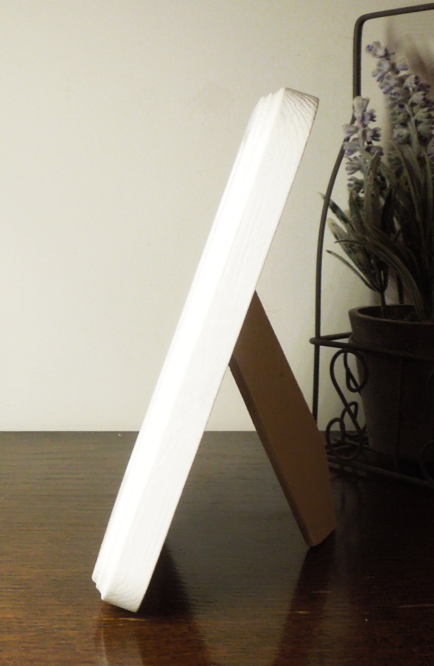 White 4" x 6" Rectangle Roman Edged Handmade Wooden Photo Picture Frame