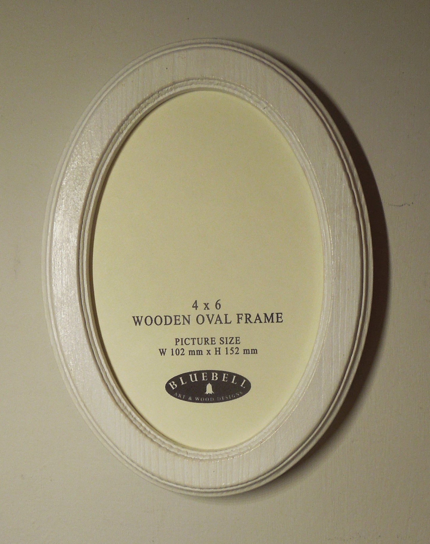 White 4" x 6" Oval Roman Edged Handmade Wooden Photo Picture Frame