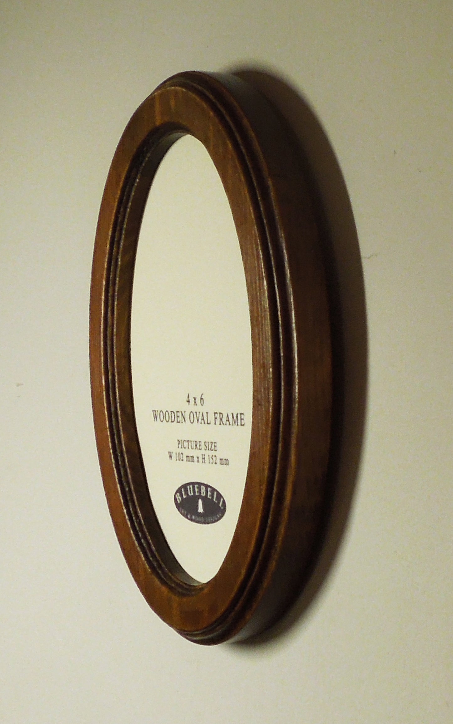 Light Oak 4" x 6" Oval Roman Edged Handmade Wooden Photo Picture Frame