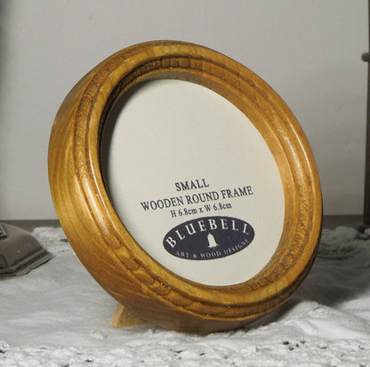 Light Oak Round Shaped Wooden Photo Frame 8”x8”, 7”x7”, 6"x6", 5"x5", 4"x4", 3"x3", 2.5"x2.5"
