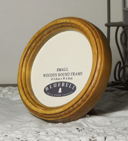 Light Oak Round Shaped Wooden Photo Frame 8”x8”, 7”x7”, 6"x6", 5"x5", 4"x4", 3"x3", 2.5"x2.5"