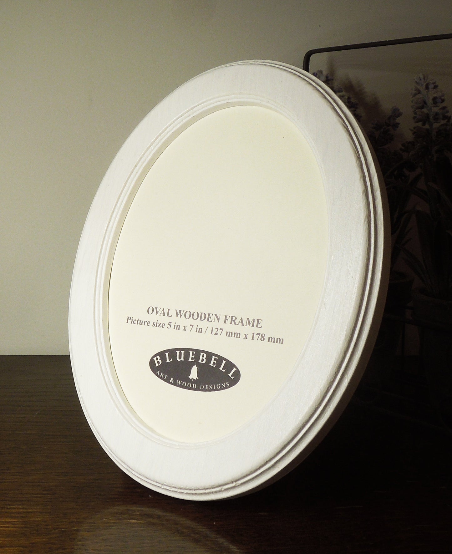 White 5" x 7" Oval Roman Edged Handmade Wooden Photo Picture Frame