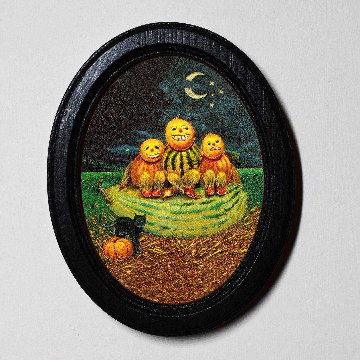 Pumpkin Patch Spooky Halloween Oval Wooden Framed Print 3"x4"